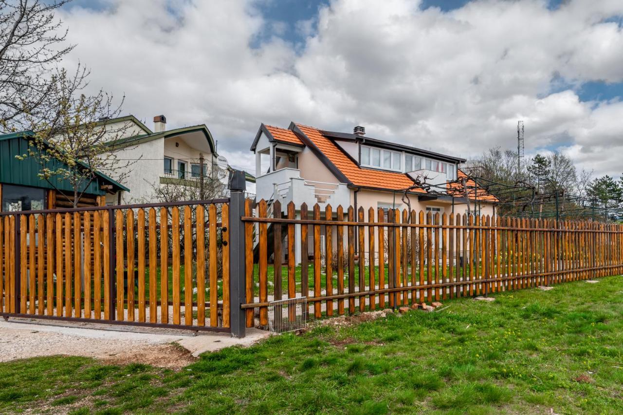 Frile Apartments Niksic Exterior photo